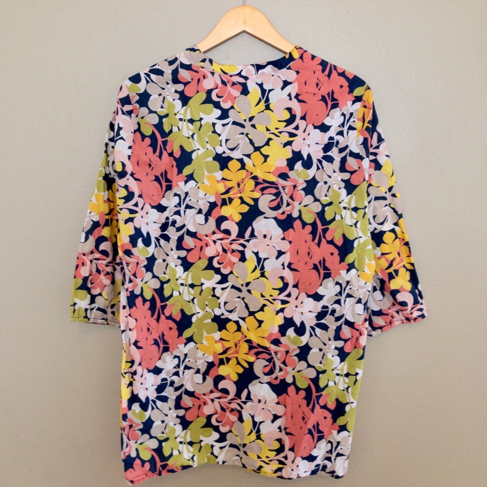 OLD NAVY floral shell shocking blouse - Picture 4 of 4